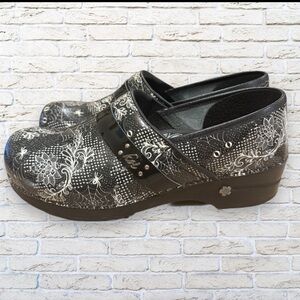 Professional Black Printed Clog Shoes - Koi by Saniya Size 42 or 10.5 or 11